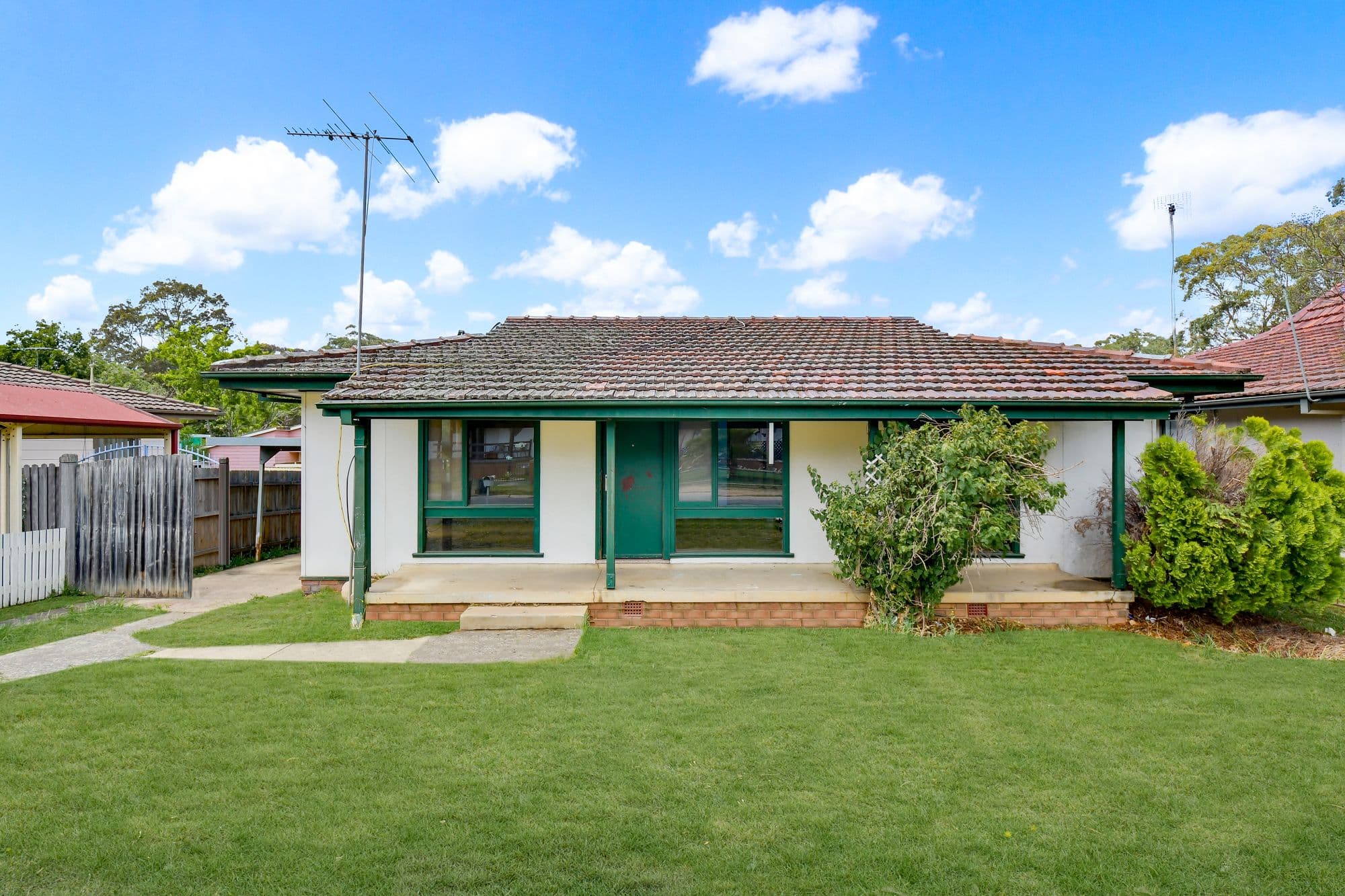 8 Falkiner Way, Airds - Image 1
