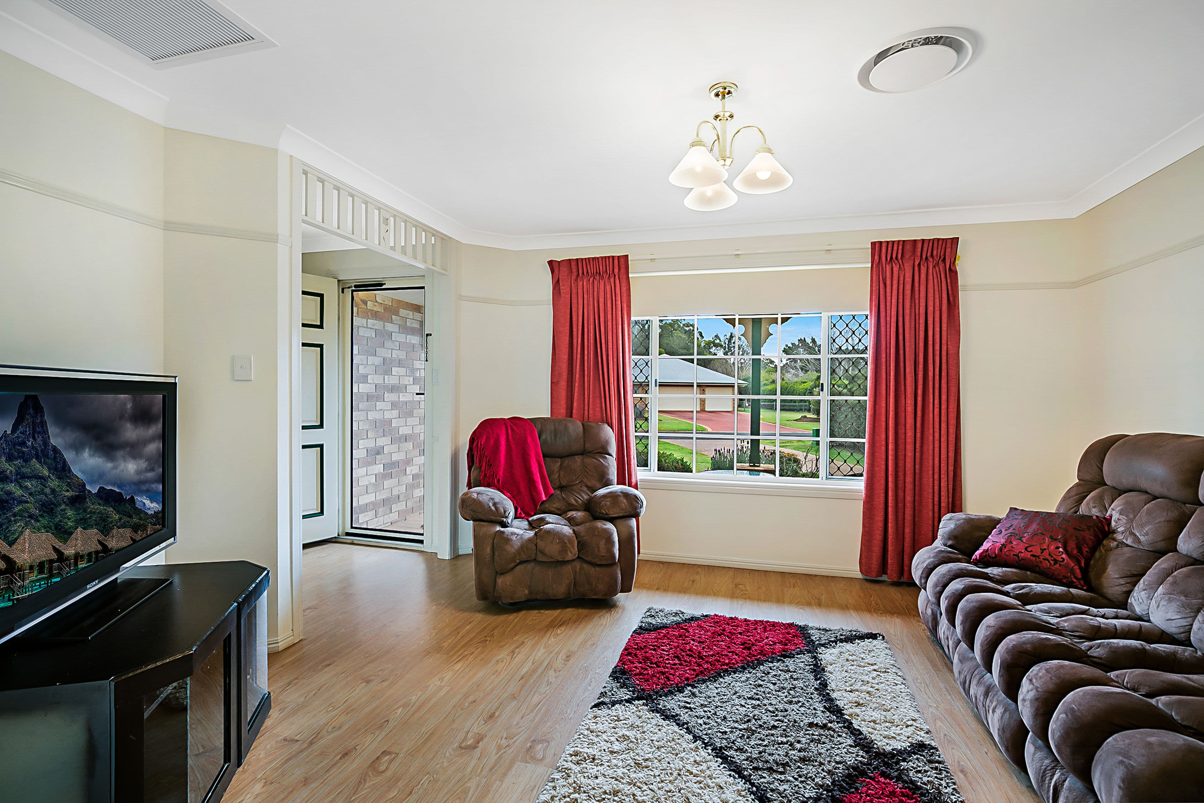 9 Bronwyn Court, Highfields QLD 4352, Highfields - Thumbnail 3