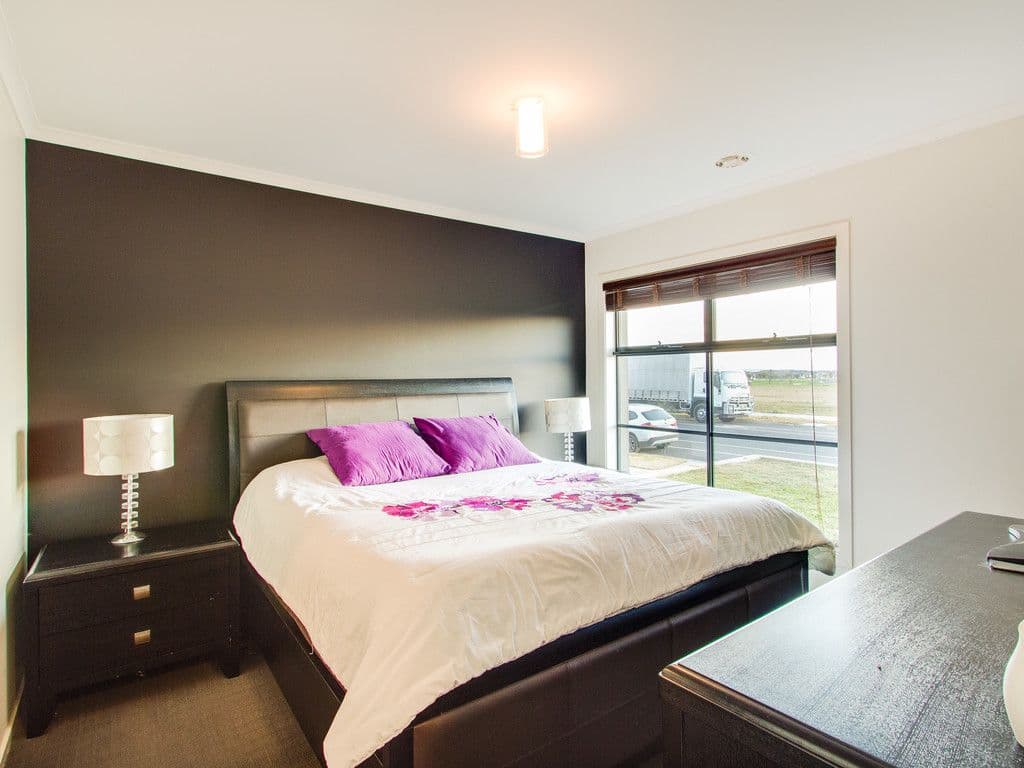 15 Rifflebird Drive, Tarneit VIC 3029, Tarneit - Thumbnail 2
