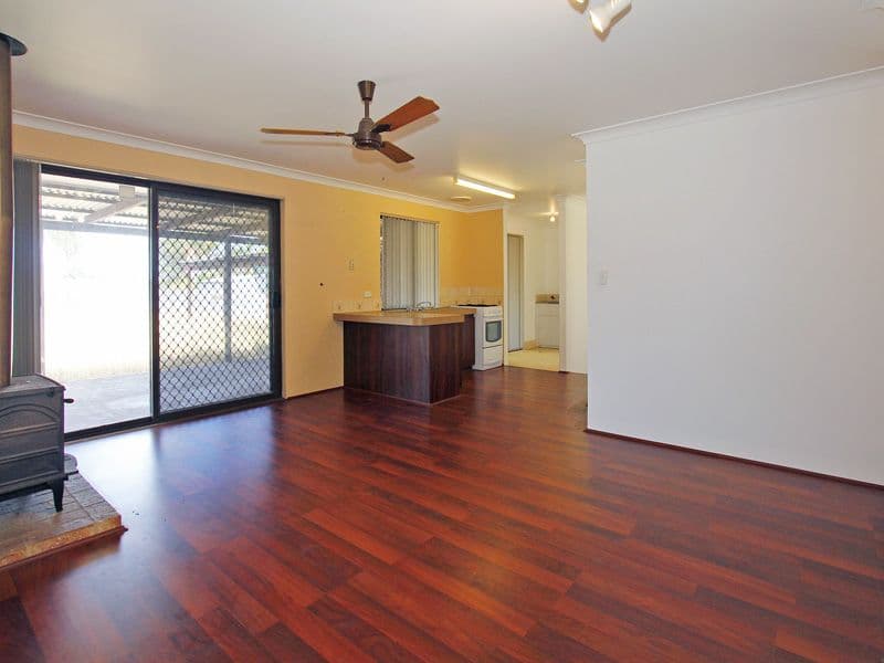 75 Ashburton Drive, GOSNELLS WA 6110, Gosnells - Thumbnail 3
