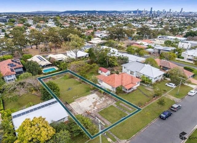 49 Sirius Street, Coorparoo QLD 4151, Coorparoo - Thumbnail 2