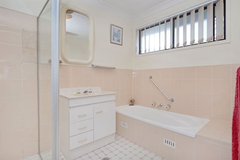 38 Debra Anne Drive, BATEAU BAY NSW 2261, Bateau Bay - Thumbnail 8