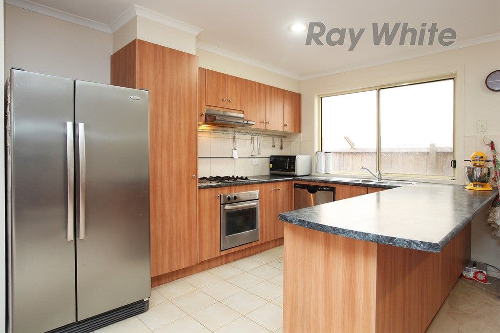 3 Kingsley Avenue, POINT COOK VIC 3030, Point Cook - Thumbnail 4