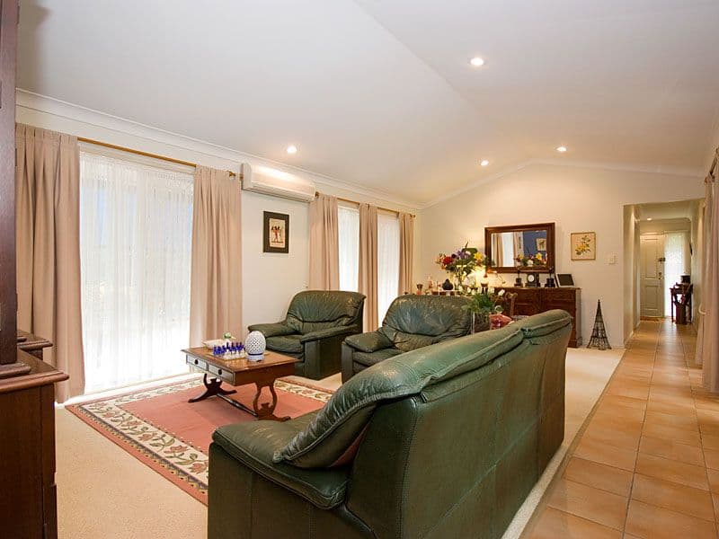 17 Beaufront Place, FOREST LAKE QLD 4078, Forest Lake - Thumbnail 5