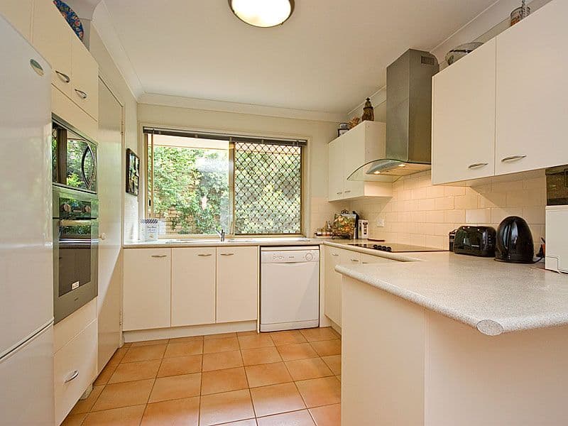 17 Beaufront Place, FOREST LAKE QLD 4078, Forest Lake - Thumbnail 7