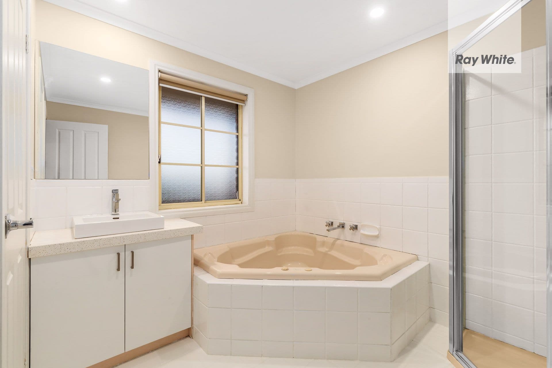 2 Viewbank Place, Mill Park VIC 3082, Mill Park - Thumbnail 6
