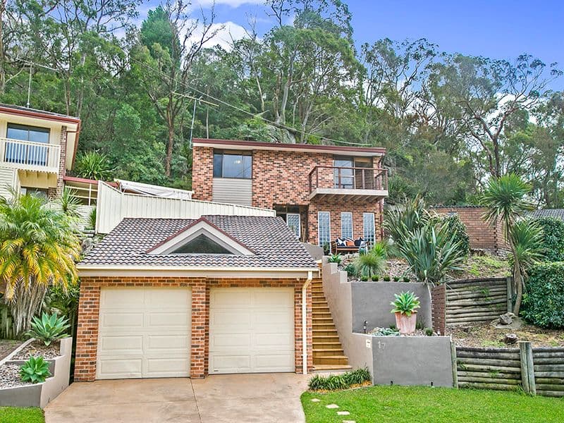 17 Dobell  Road, ENGADINE NSW 2233, Engadine - Image 1