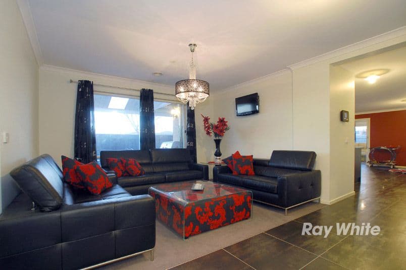 11 Kingdom Drive, CRANBOURNE VIC 3977, Cranbourne - Thumbnail 5