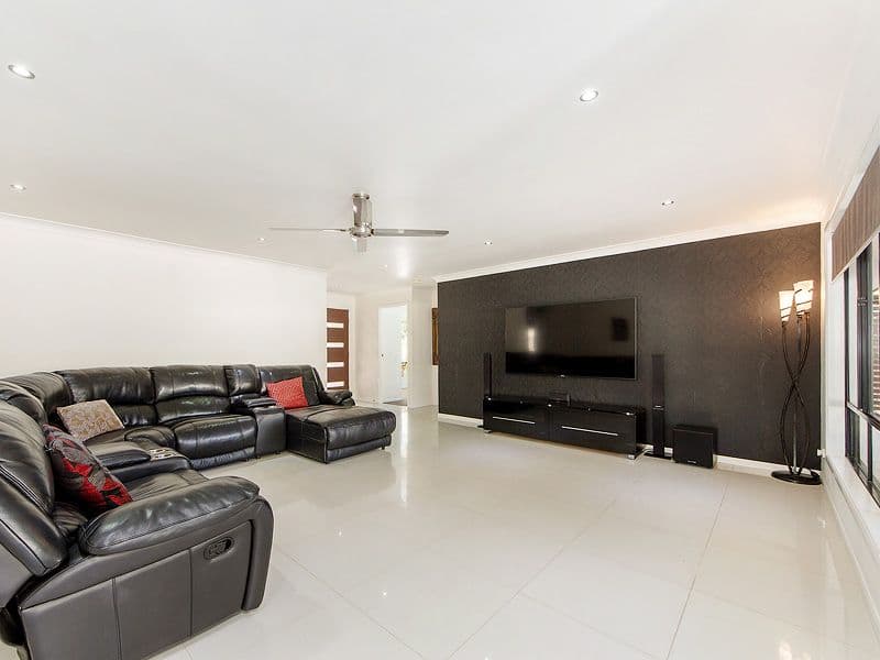 35 Barrs Avenue, Oxenford QLD 4210, Oxenford - Thumbnail 6