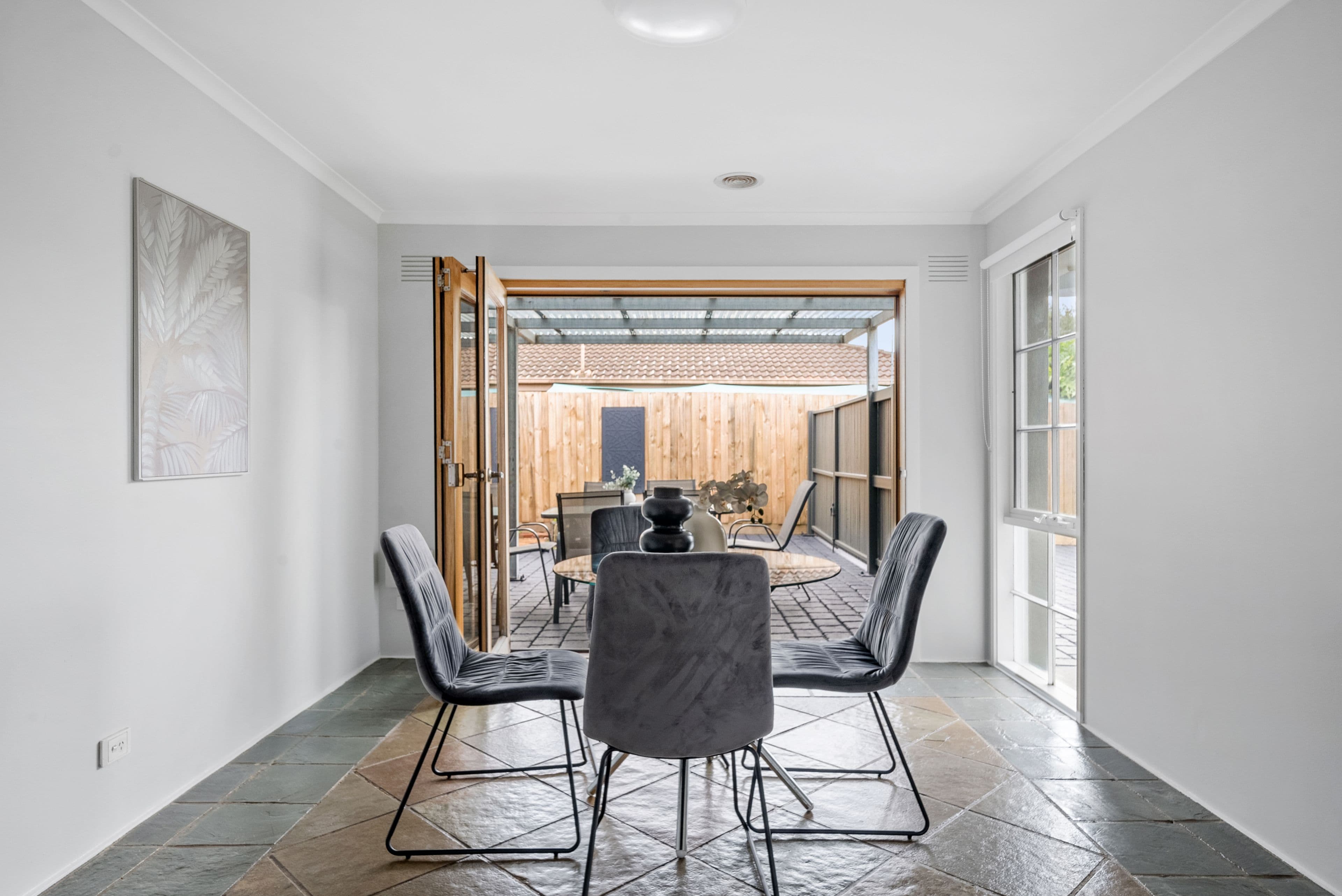27 Epsom Avenue, Epping VIC 3076, Epping - Thumbnail 3