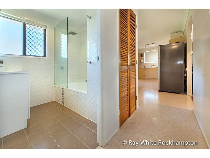 11 Macnevin Street, Norman Gardens QLD 4701, Norman Gardens - Thumbnail 7