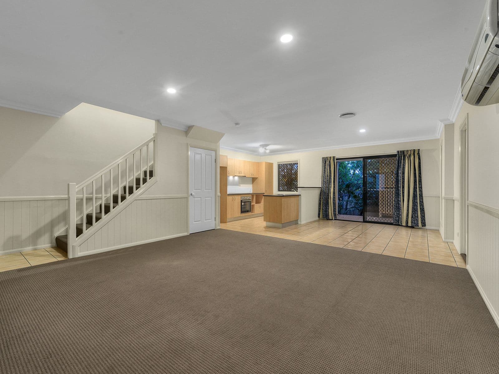 56 Elwell Street, Morningside QLD 4170, Morningside - Thumbnail 2