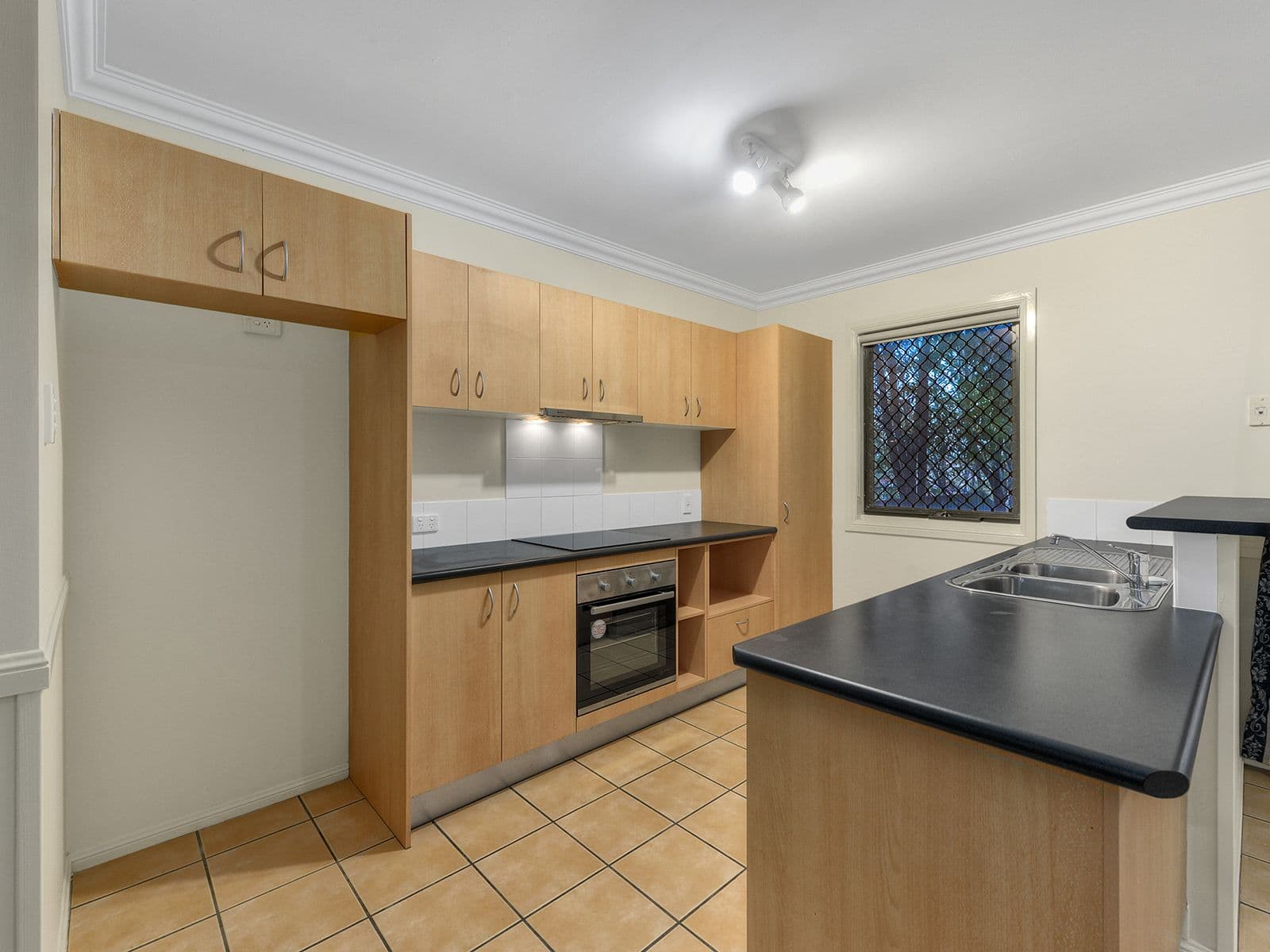 56 Elwell Street, Morningside QLD 4170, Morningside - Thumbnail 3
