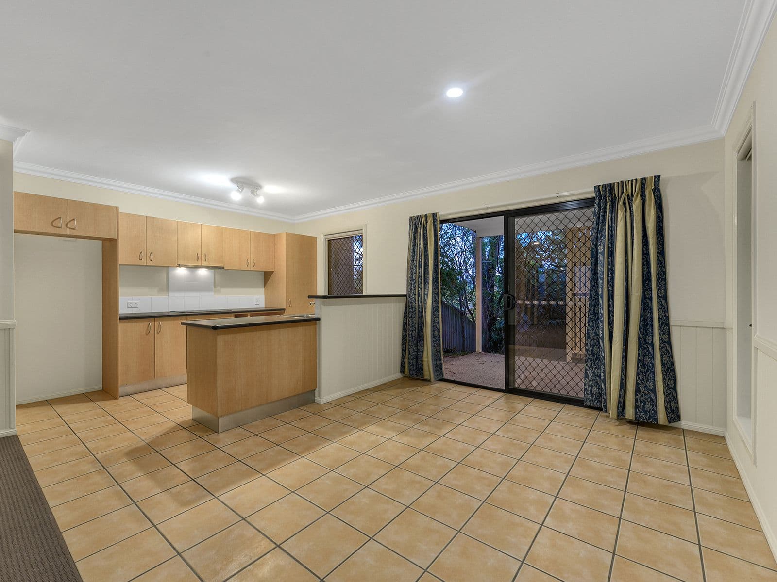 56 Elwell Street, Morningside QLD 4170, Morningside - Thumbnail 4