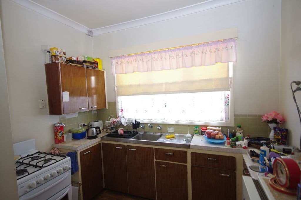 39 Curlington Crescent, BALGA WA 6061, Balga - Thumbnail 4