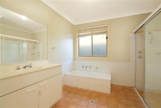 38 Kukundi Drive, GLENMORE PARK NSW 2745, Glenmore Park - Thumbnail 5