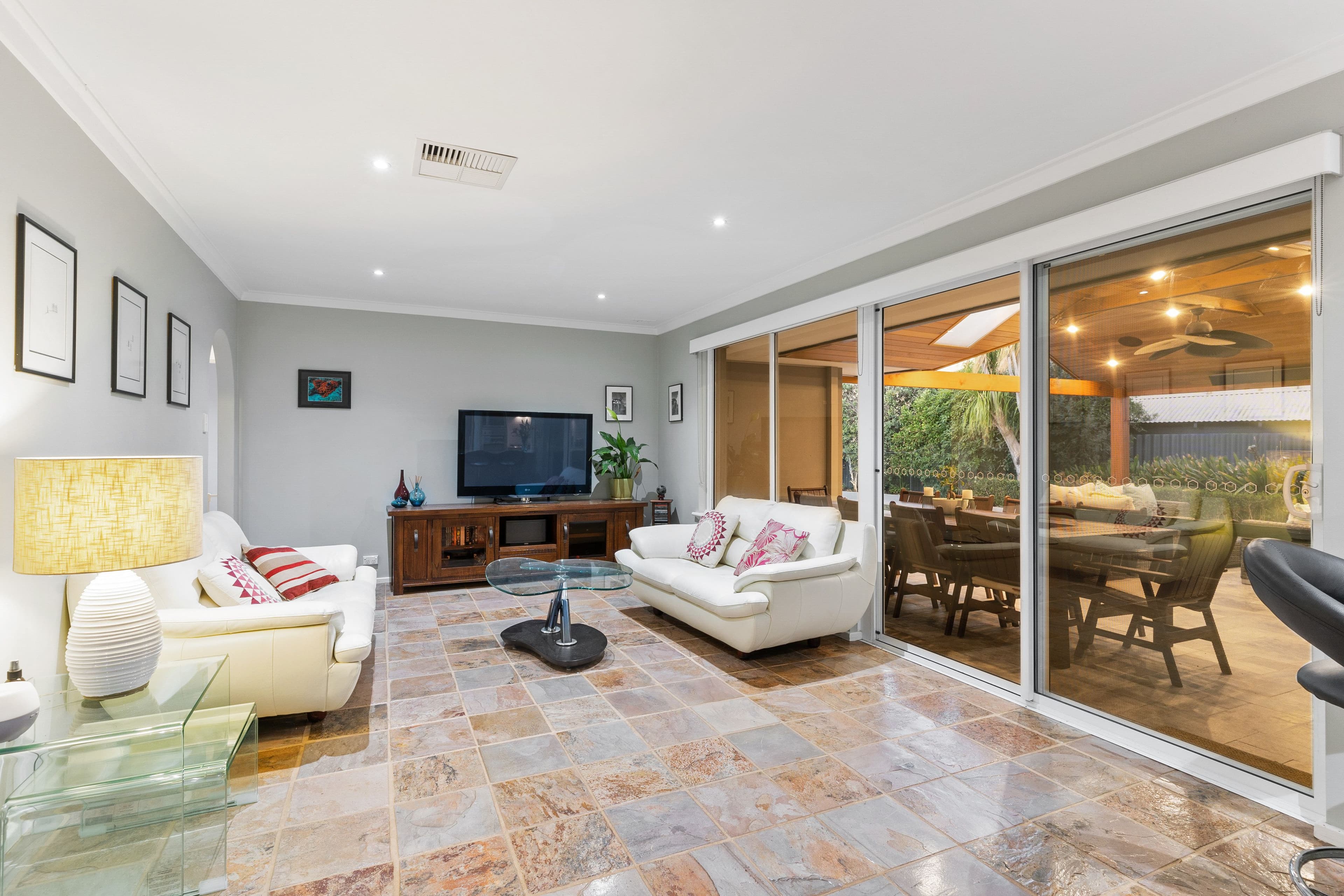 18 Kempenfeldt Avenue, Sorrento WA 6020, Sorrento - Thumbnail 8