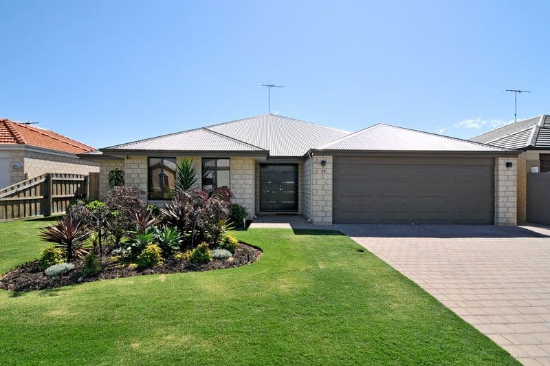 25 Tectona Way, HALLS HEAD WA 6210, Halls Head - Image 1
