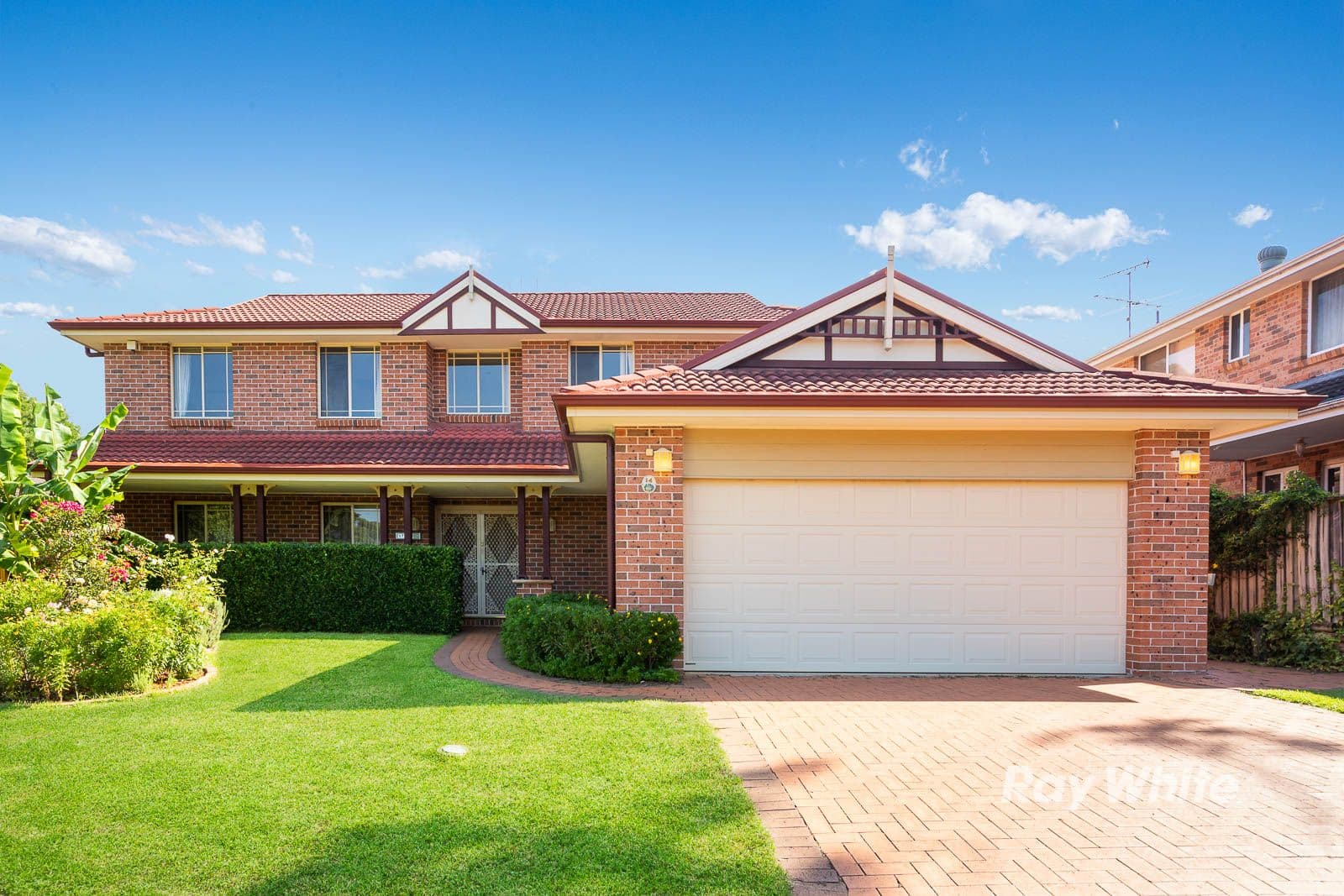14 Somerset Way, Castle Hill - Image 1