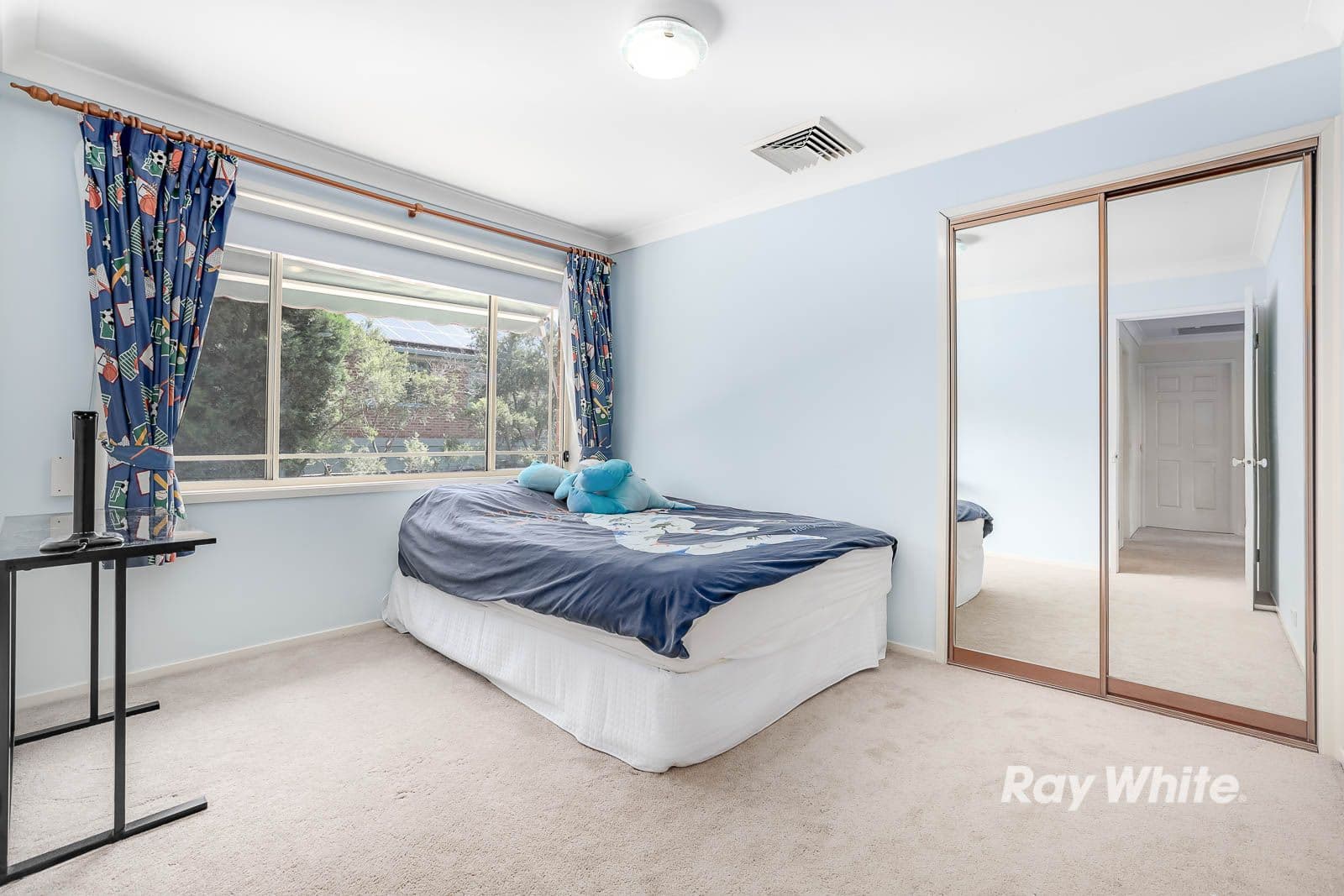 14 Somerset Way, Castle Hill - Thumbnail 6