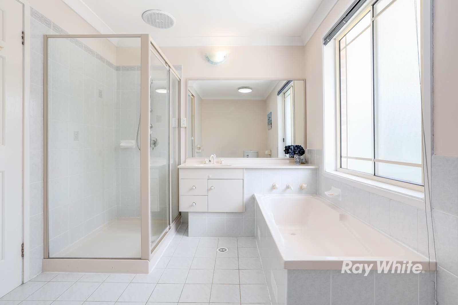 14 Somerset Way, Castle Hill - Thumbnail 7