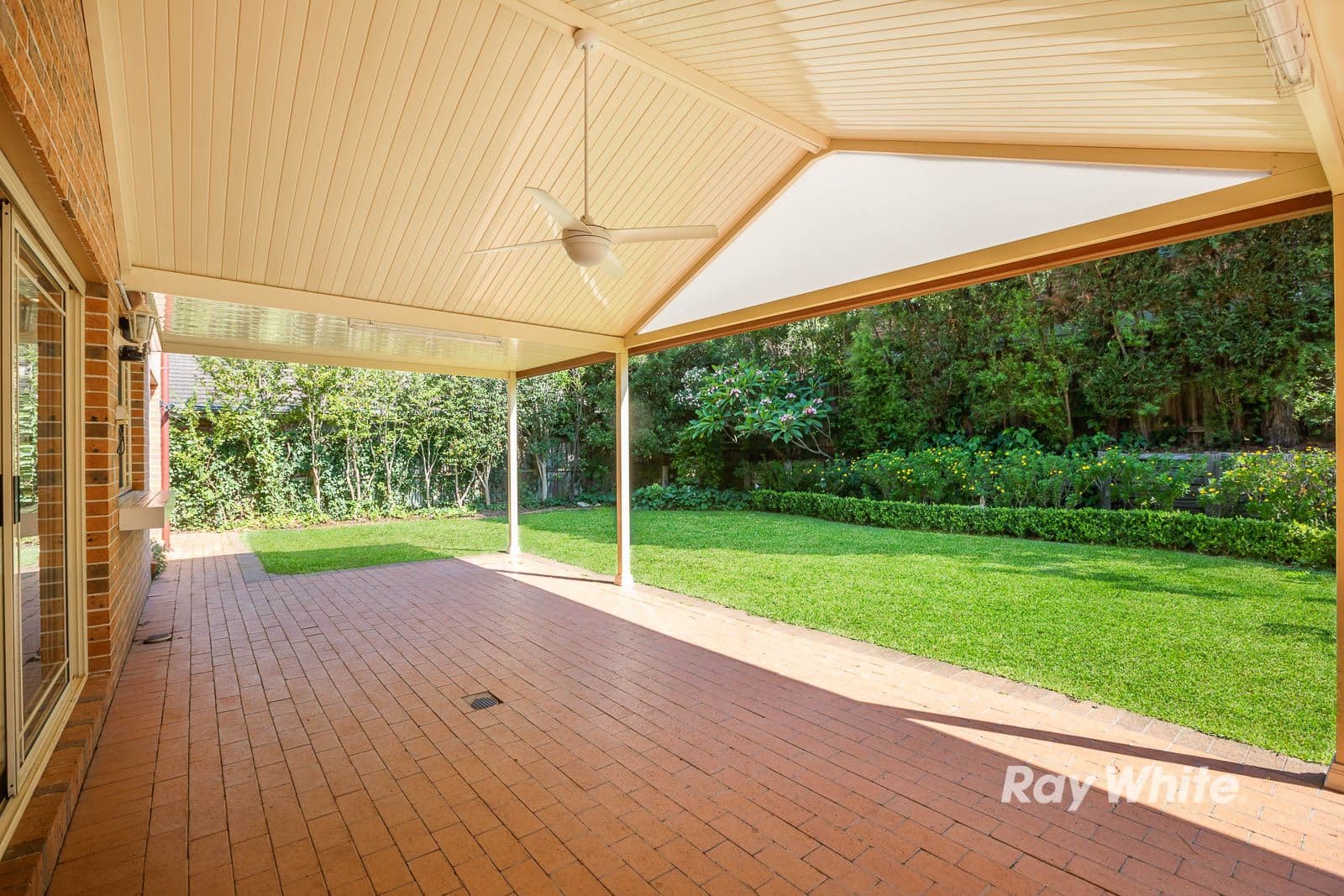 14 Somerset Way, Castle Hill - Thumbnail 8