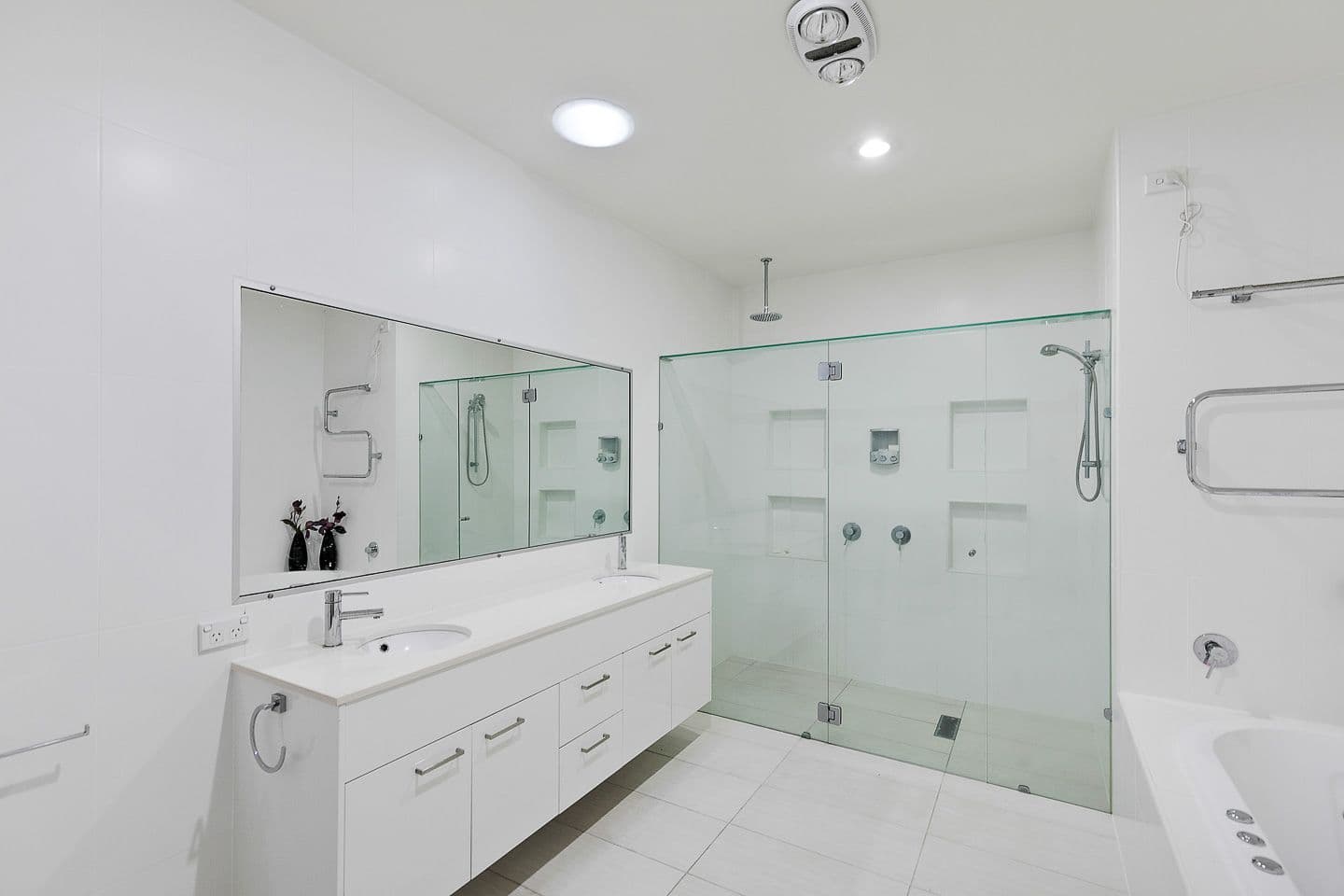 541 Charlton Esplanade, Urangan QLD 4655, Urangan - Thumbnail 6