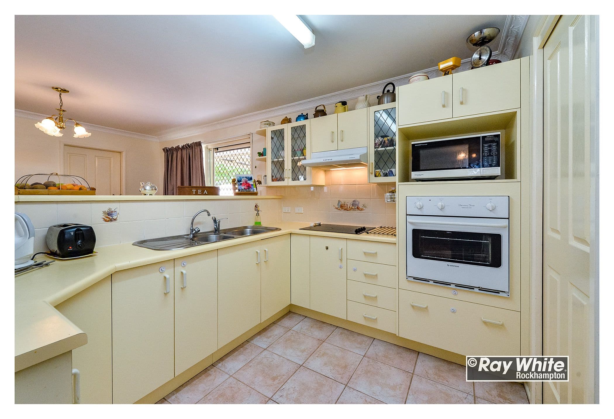 7 Stawell Court, Berserker QLD 4701, Berserker - Thumbnail 3