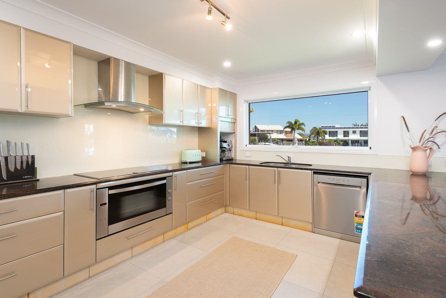 98 Oxley Drive, Paradise Point QLD 4216, Paradise Point - Thumbnail 8