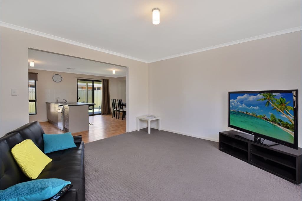8 Shell Street, Seaford Meadows SA 5169, Seaford Meadows - Thumbnail 5