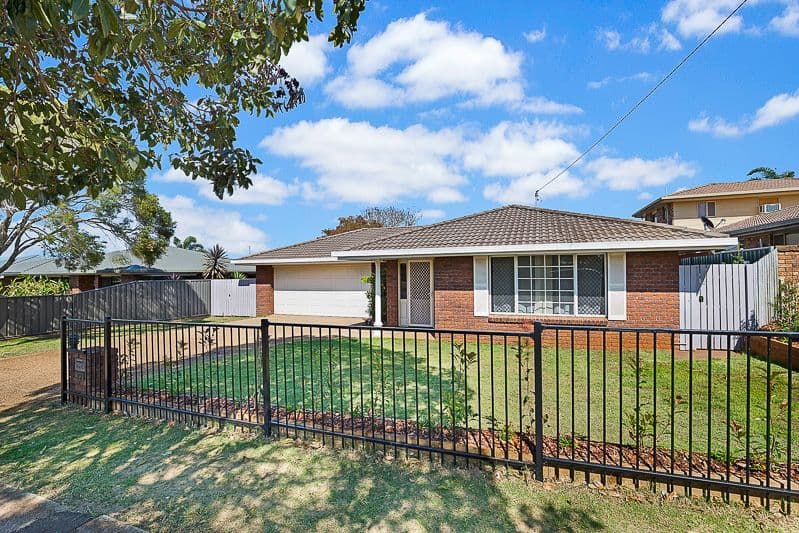 19 The Avenue, Warnbro WA 6169, Warnbro - Image 1