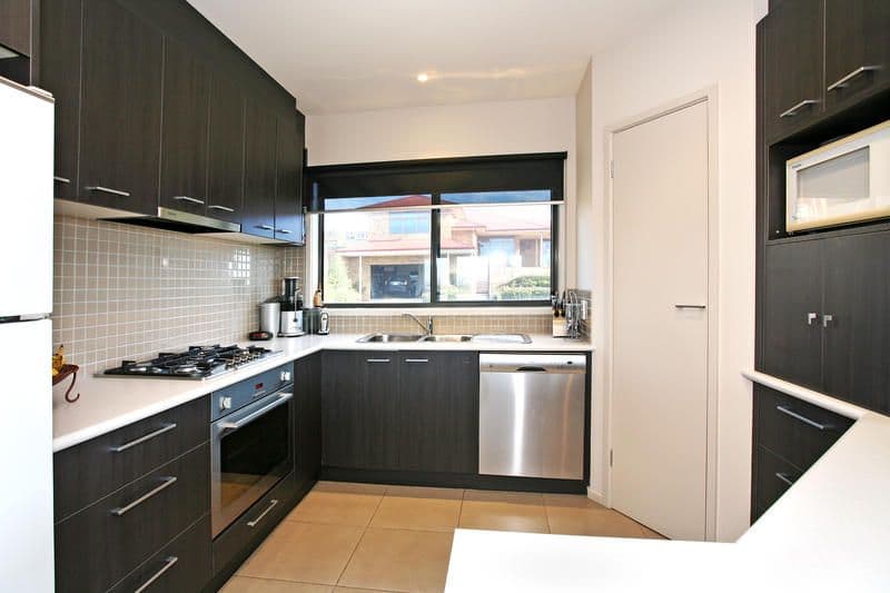 2 Madeline Drive, WANDANA HEIGHTS VIC 3216, Wandana Heights - Thumbnail 3