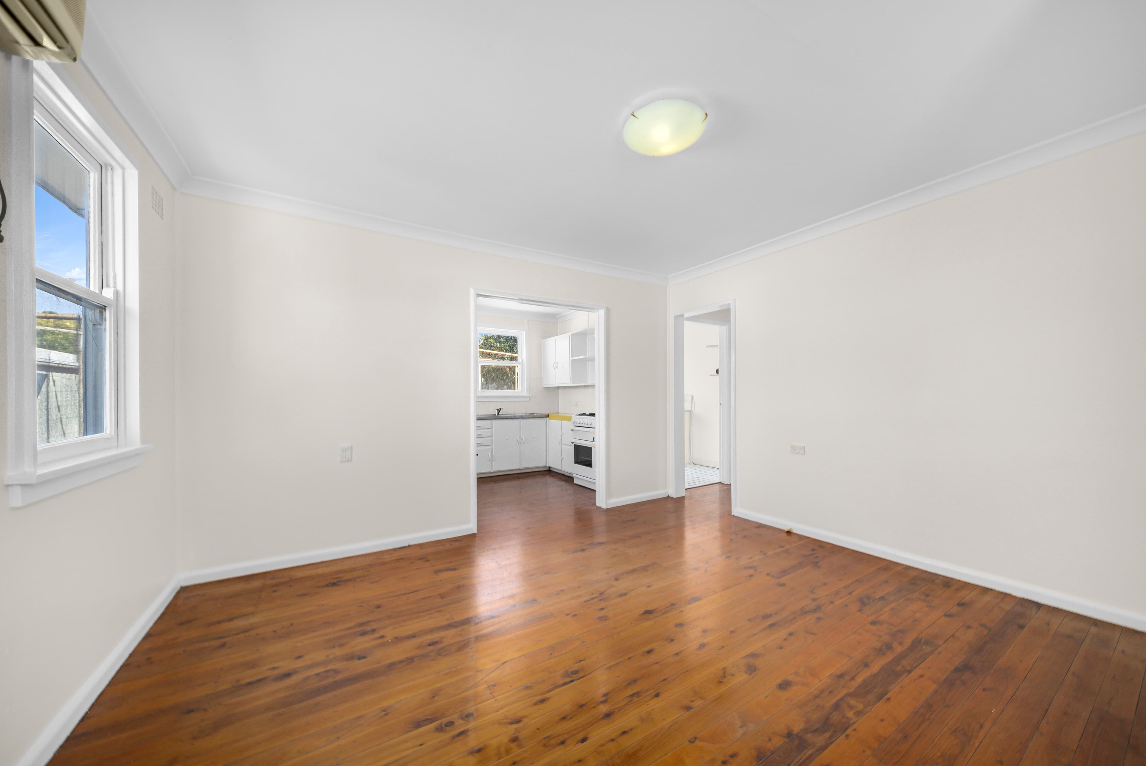 5 Agnes Avenue, Queanbeyan NSW 2620, Crestwood - Thumbnail 3