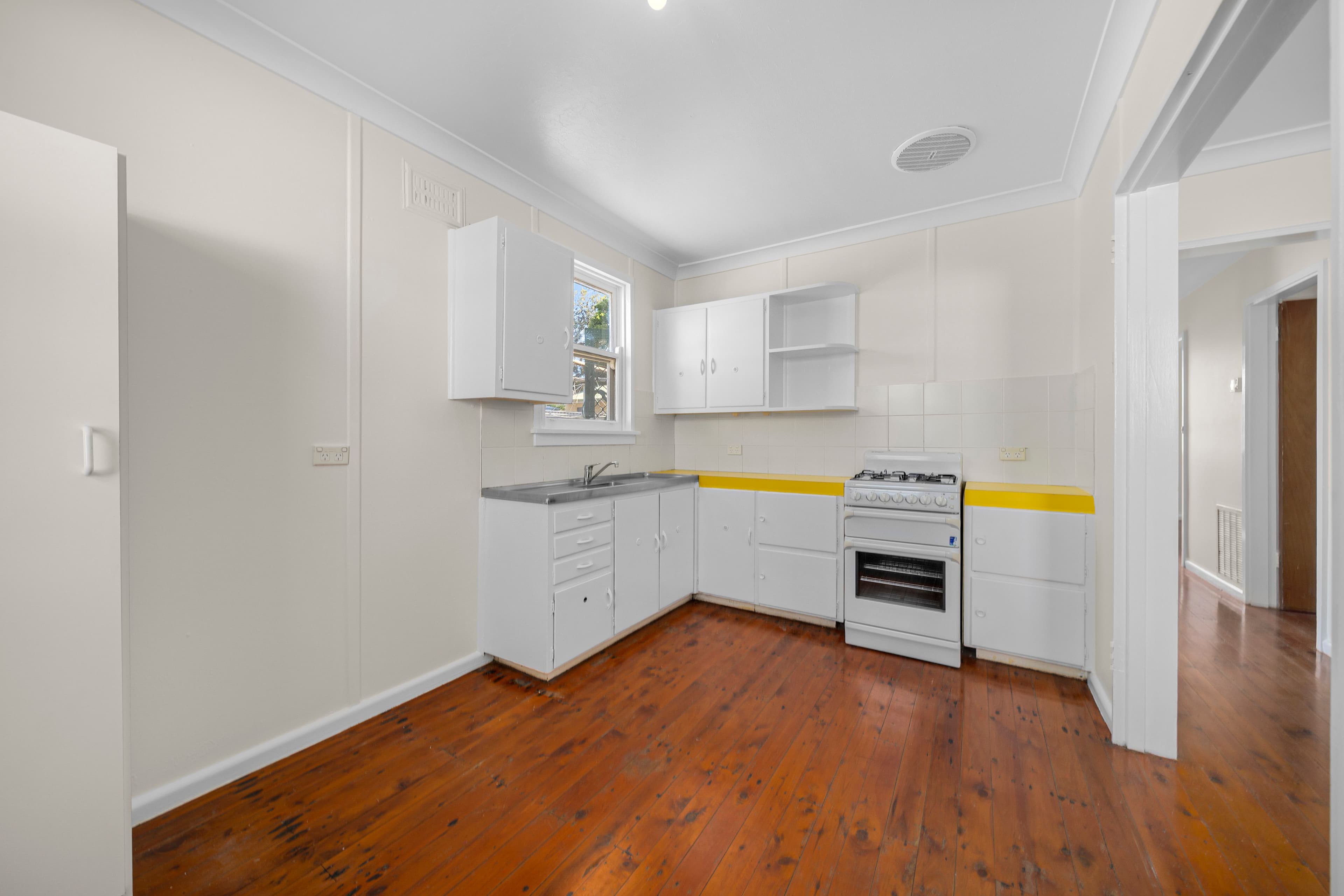 5 Agnes Avenue, Queanbeyan NSW 2620, Crestwood - Thumbnail 6