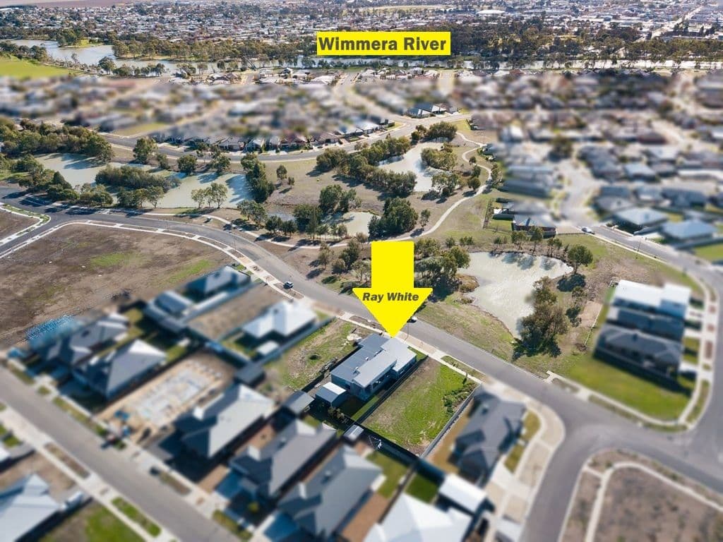 13 Mclean Drive, Horsham VIC 3400, Horsham - Thumbnail 2