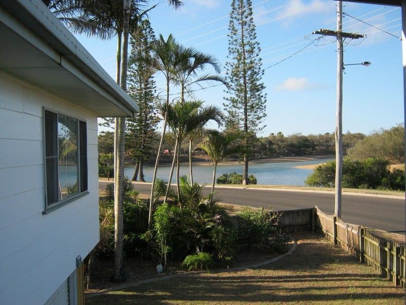 32 Esplanade, Innes Park QLD 4670, Innes Park - Thumbnail 4