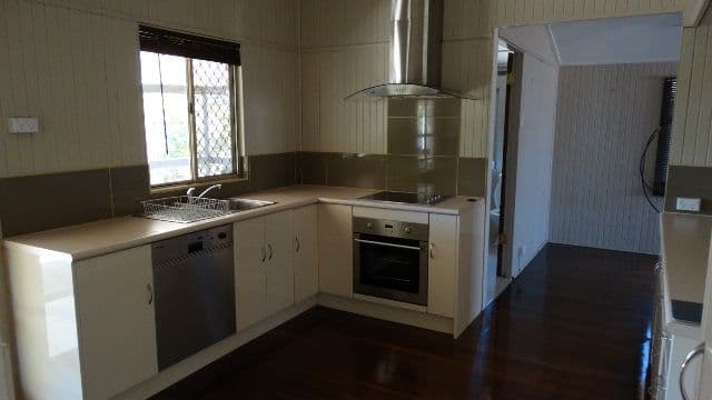 34 Putt Street, RAILWAY ESTATE QLD 4810, Railway Estate - Thumbnail 2