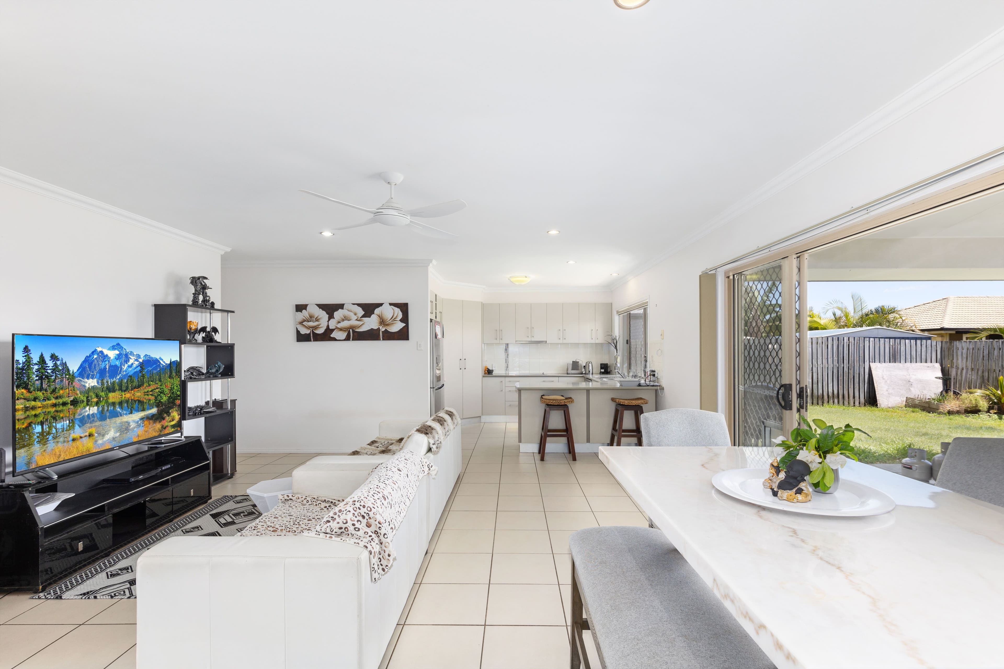 5 Fishburn Way, Eli Waters QLD 4655, Eli Waters - Thumbnail 2
