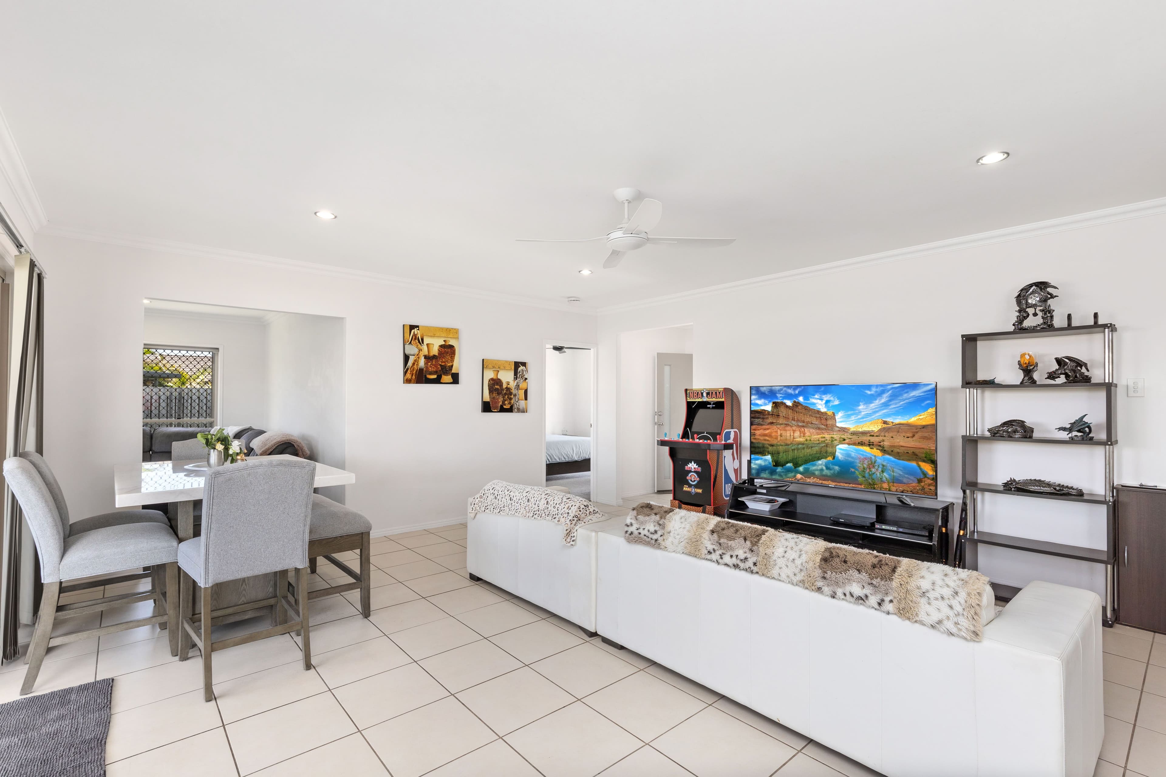 5 Fishburn Way, Eli Waters QLD 4655, Eli Waters - Thumbnail 4