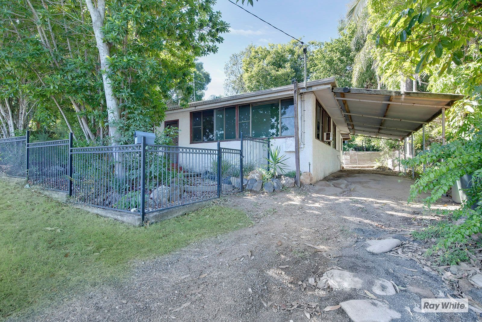 9 Atherton Street, Yeppoon QLD 4703, Yeppoon - Thumbnail 2