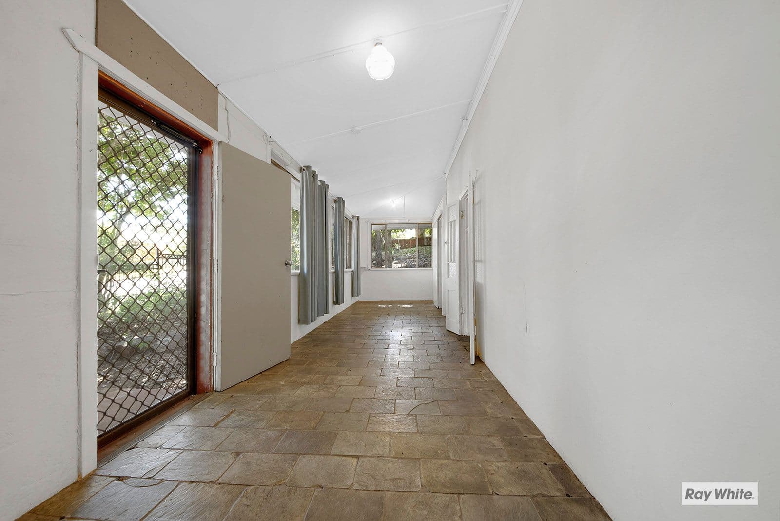 9 Atherton Street, Yeppoon QLD 4703, Yeppoon - Thumbnail 3