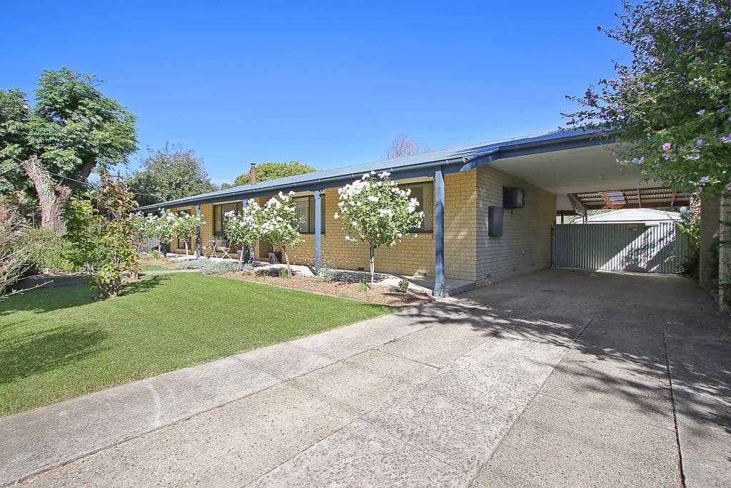 77 Hume Street, Howlong - Image 1