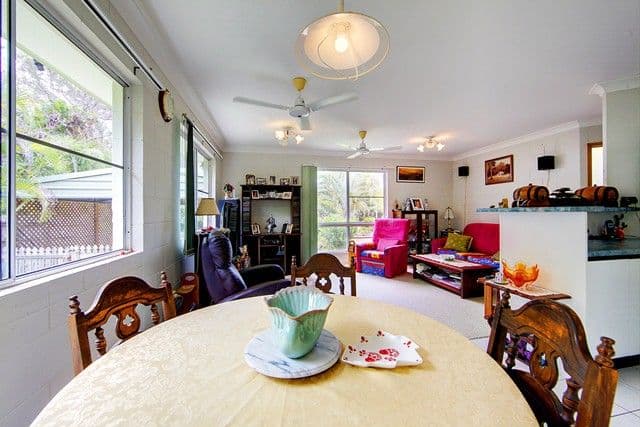 77 Marina Drive, BUSHLAND BEACH QLD 4818, Bushland Beach - Thumbnail 4
