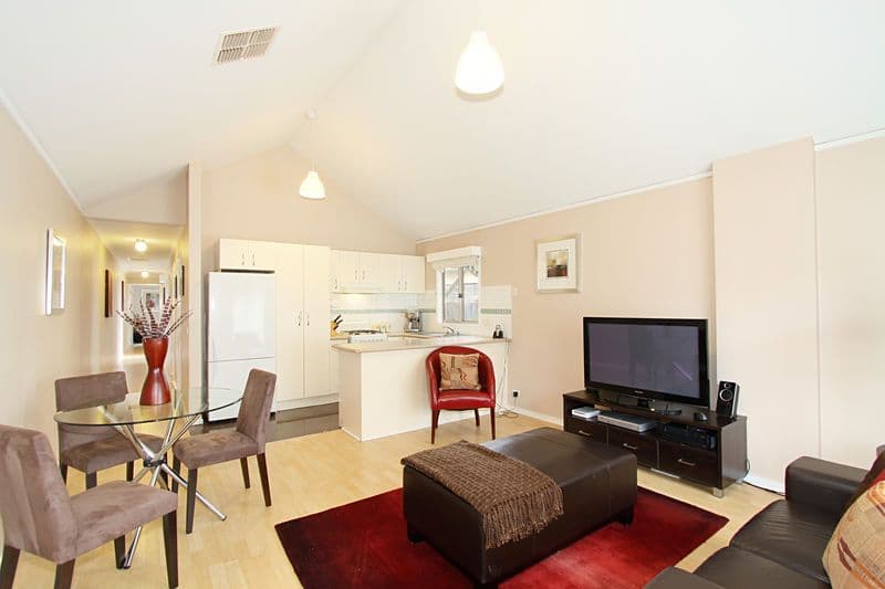 22 Austin Street, HUGHESDALE VIC 3166, Hughesdale - Thumbnail 2