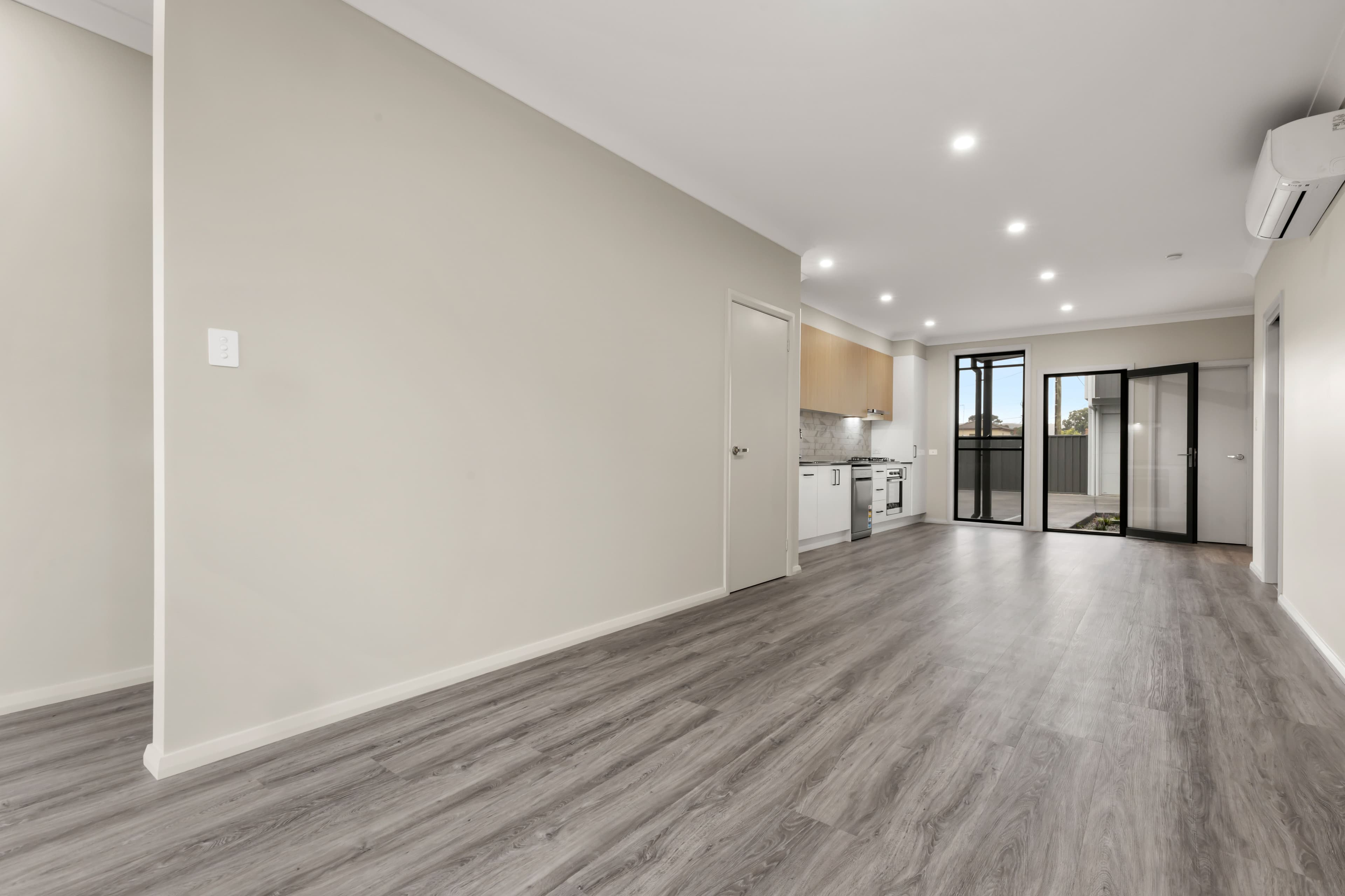 4 McKenzie Crescent, GOULBURN NSW 2580, Goulburn - Thumbnail 4