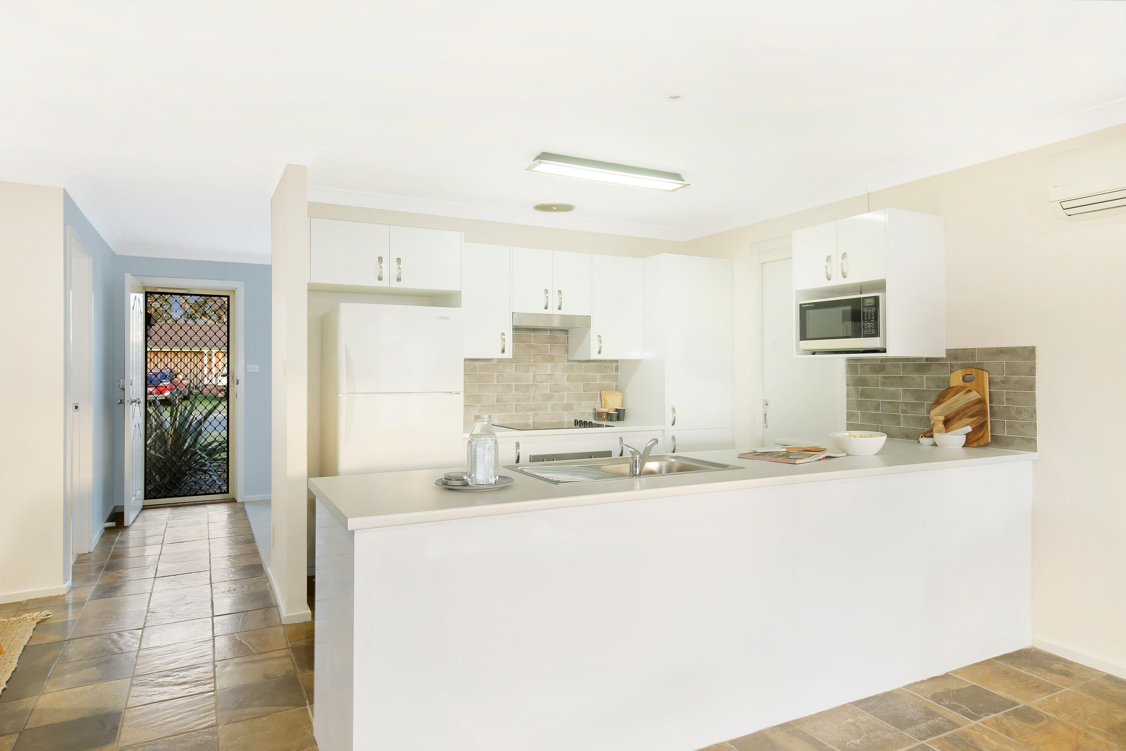99 Jarrah Way, Albion Park Rail - Thumbnail 3