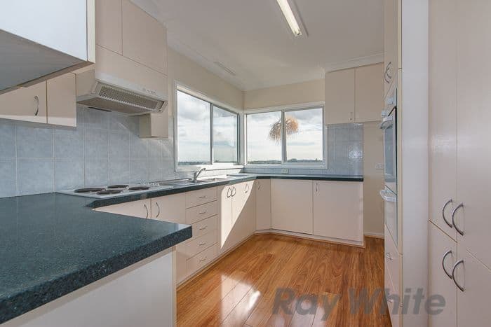 30 Black Knight Way, Kurunjang VIC 3337, Kurunjang - Thumbnail 2