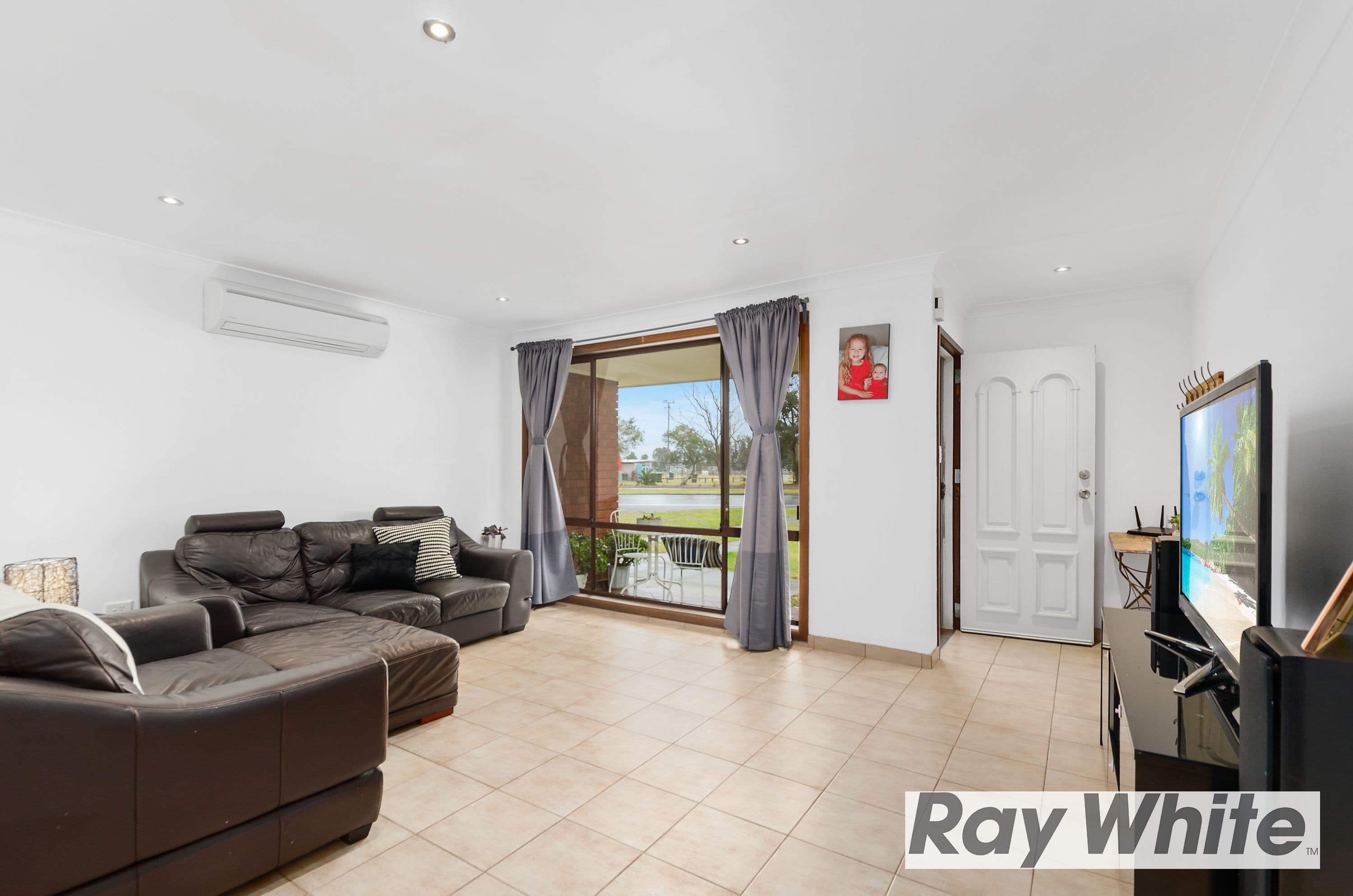 161 Reddall Parade, Lake Illawarra - Thumbnail 2
