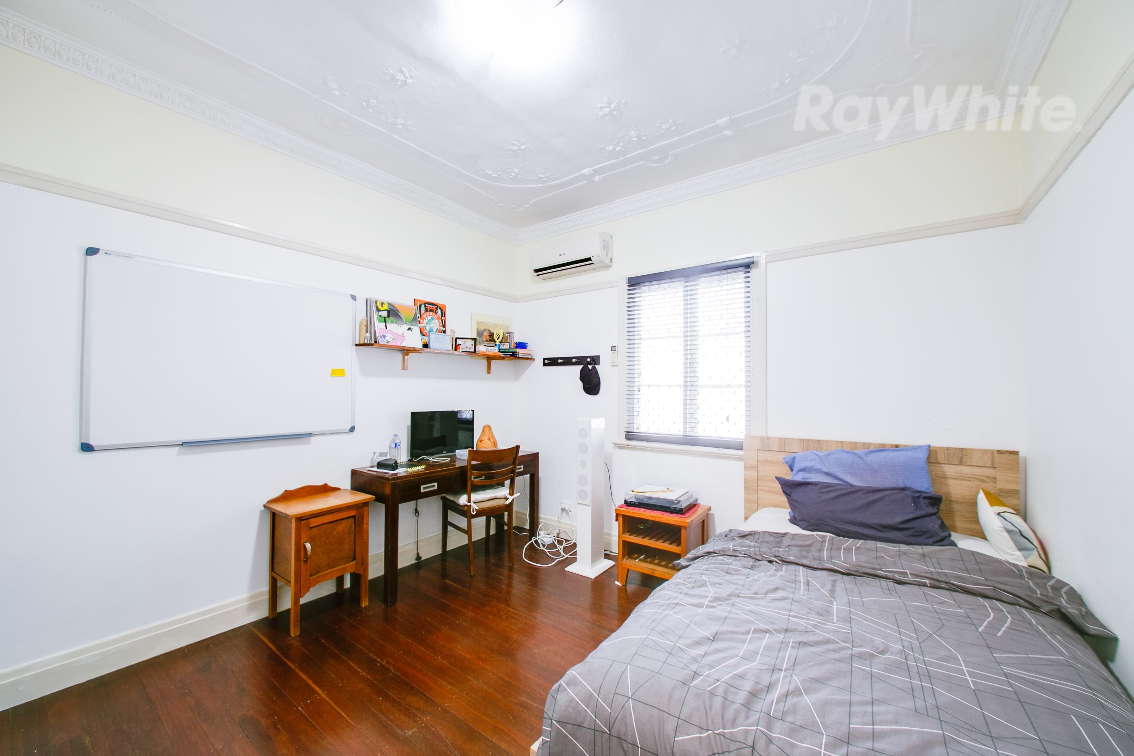 121 Jacaranda Street, North Booval QLD 4304, North Booval - Thumbnail 4