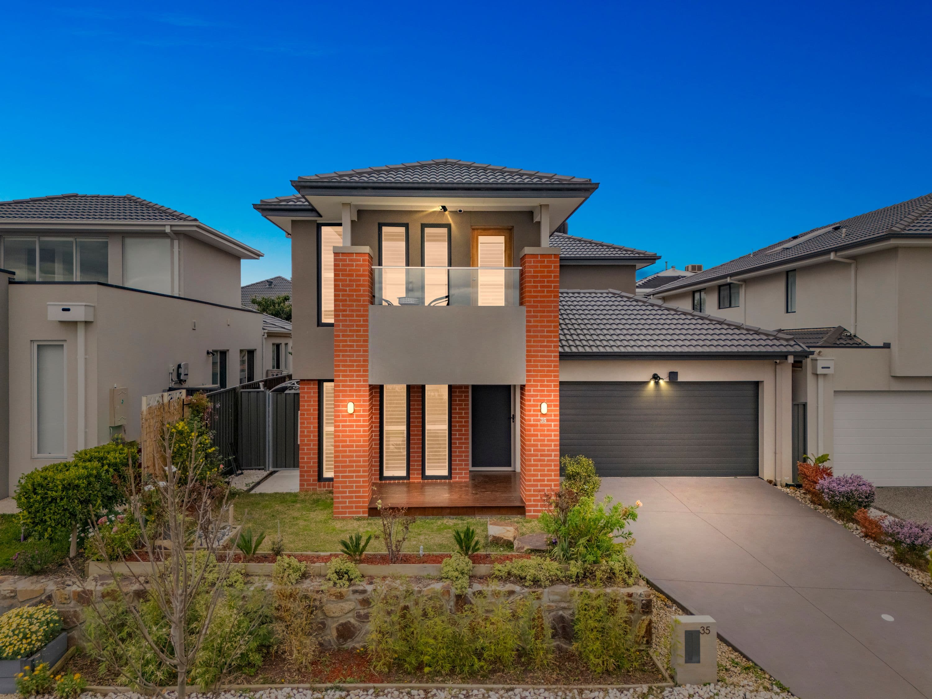 35 Evica Road, Clyde North VIC 3978, Clyde North - Thumbnail 2